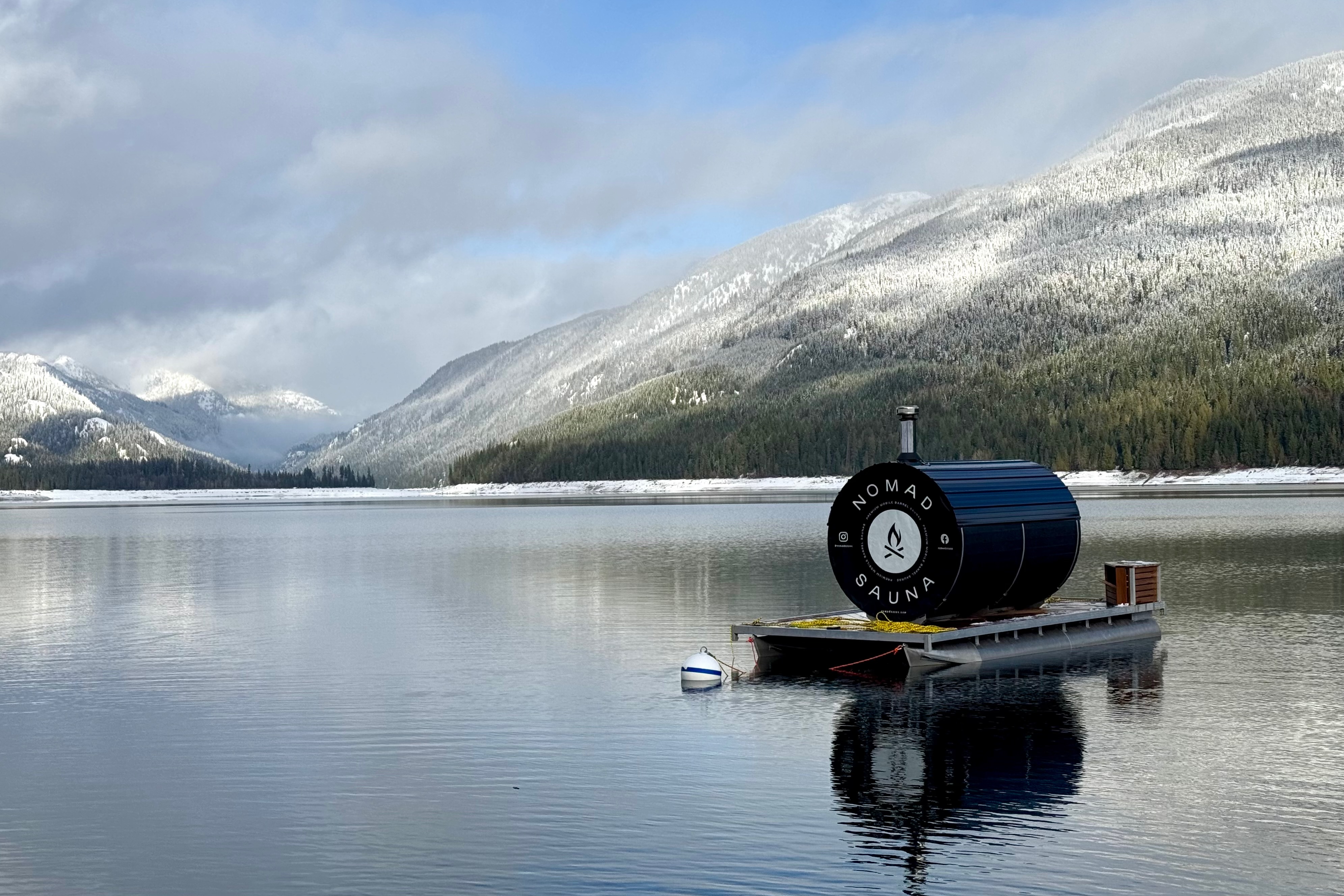 The wow factor of floating saunas